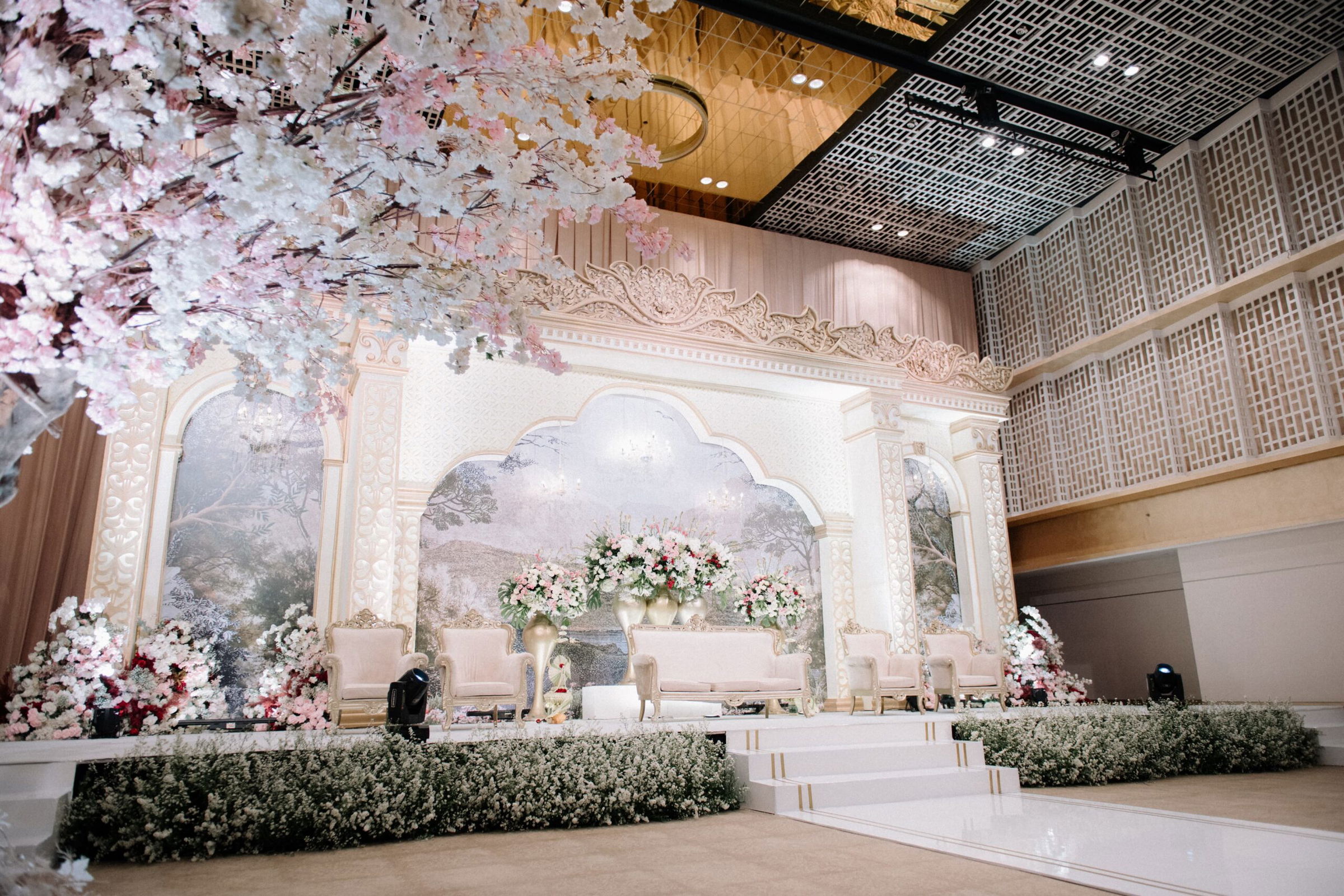 finestpaketan.thamrinnine4