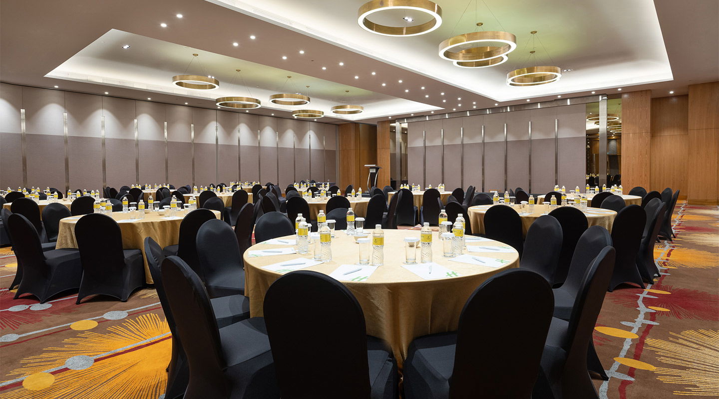 2-per-3-Harmony-Grand-Ballroom-Round-Table-Setup