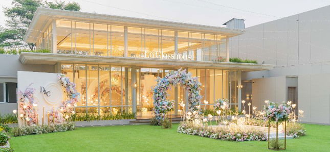 she la vie glasshouse