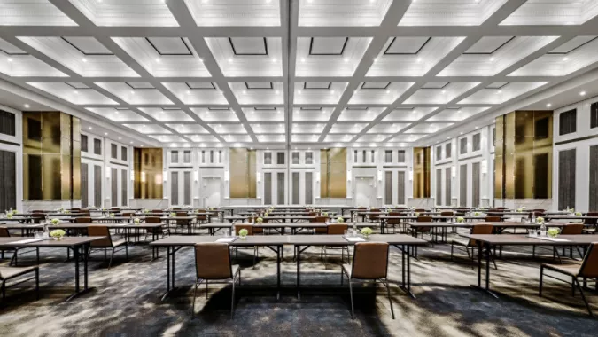 tljkt-the-langham-ballroom-classroom_Medium