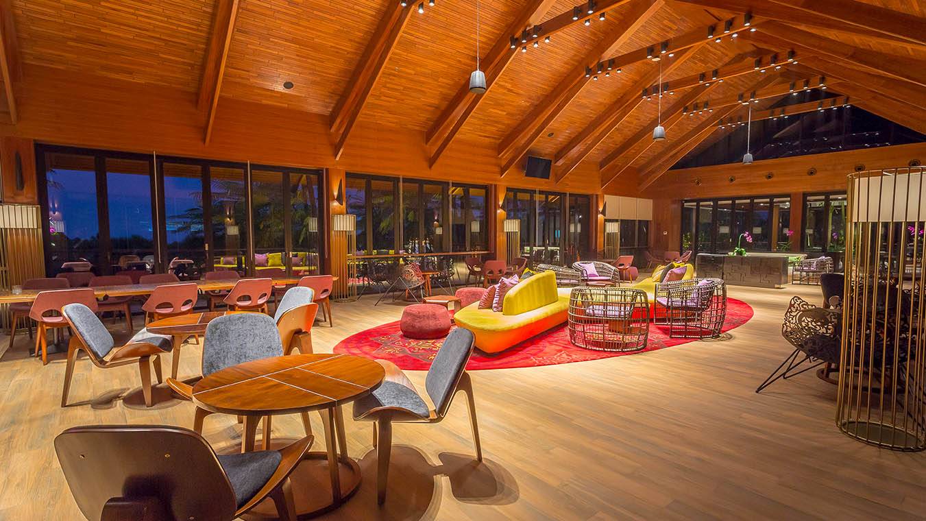 Mad-Cow-RESIZE-Restaurant2_2020-03-24-Resize