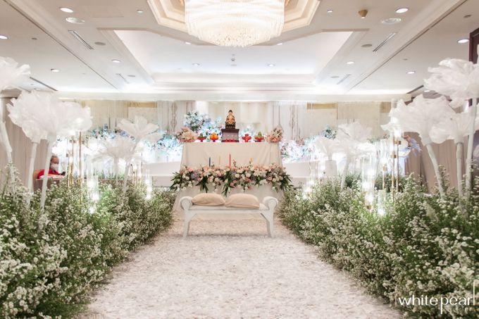 white-pearl-decoration_shangri-la-hotel-jakarta-indonesia-room-2021-11-20_1 (1)