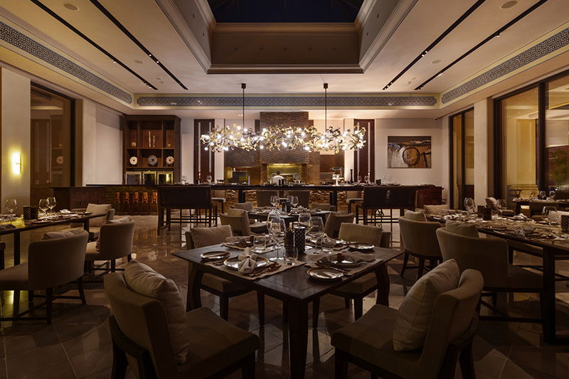 13-dineandwinebali_com_best-restaurant-guide-bali_akasa-restaurant-jumeirah-bali_interior