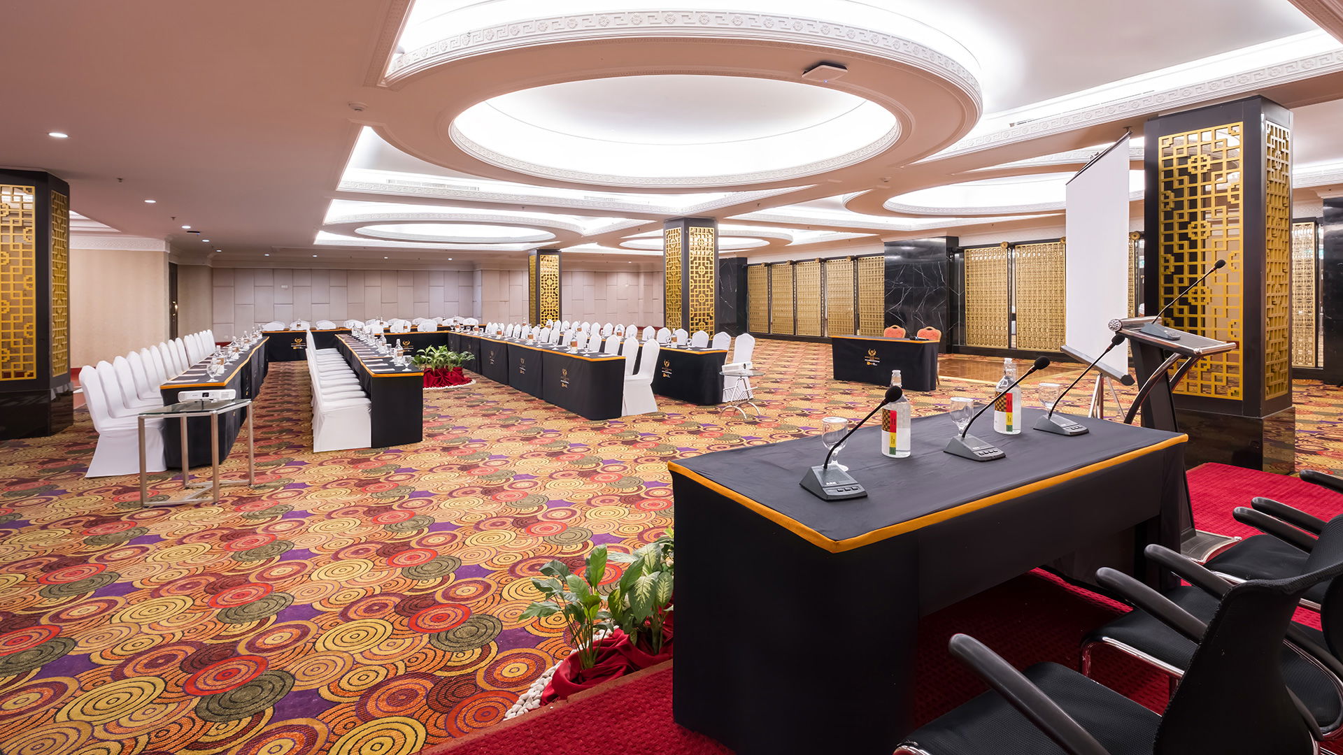 mph_meeting_golden_phoenix