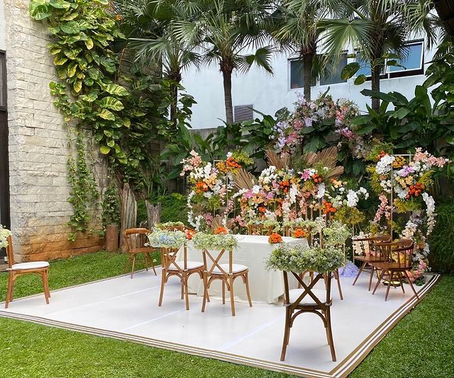 Photo by ARLAND DEKORASI on February (4)