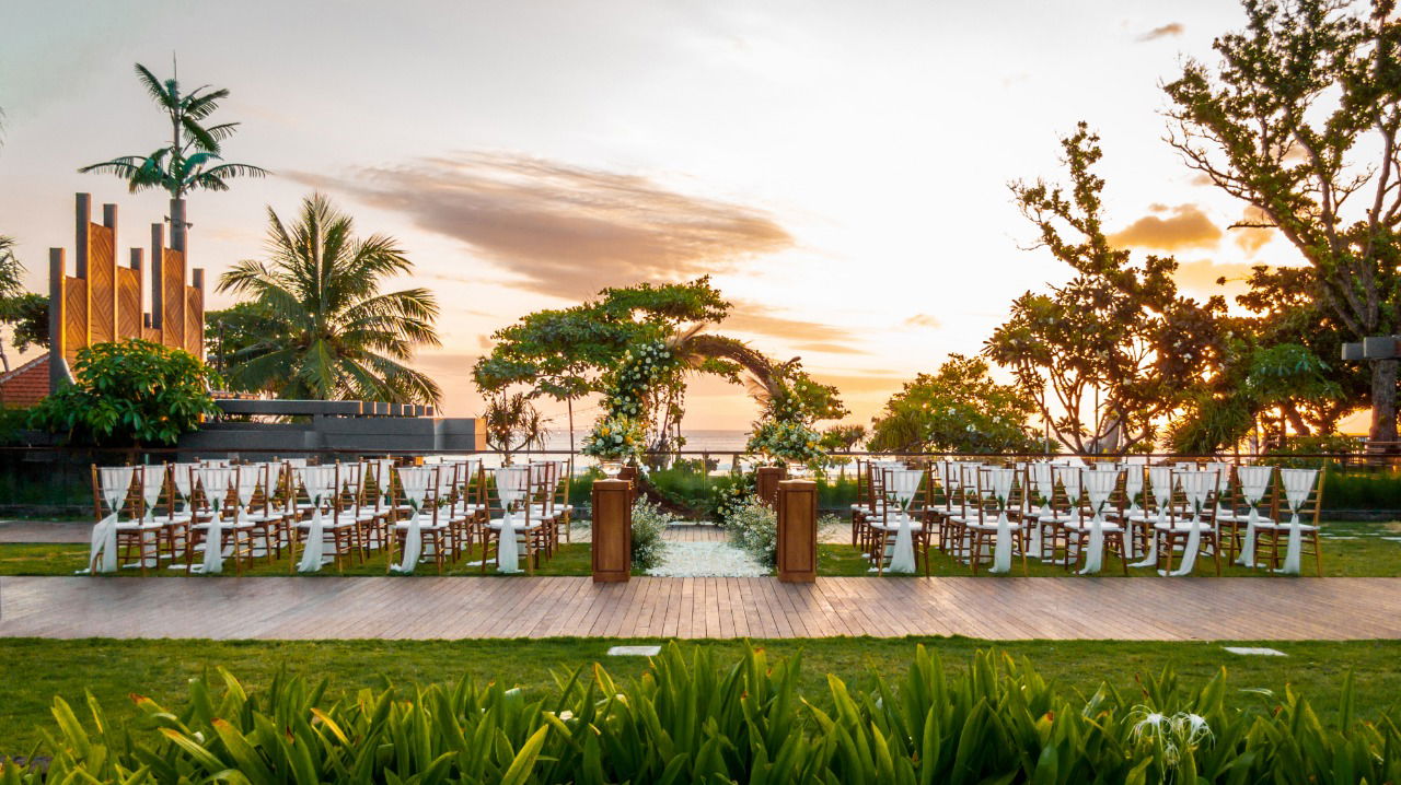 Ceremony at the Pool Deck (2)