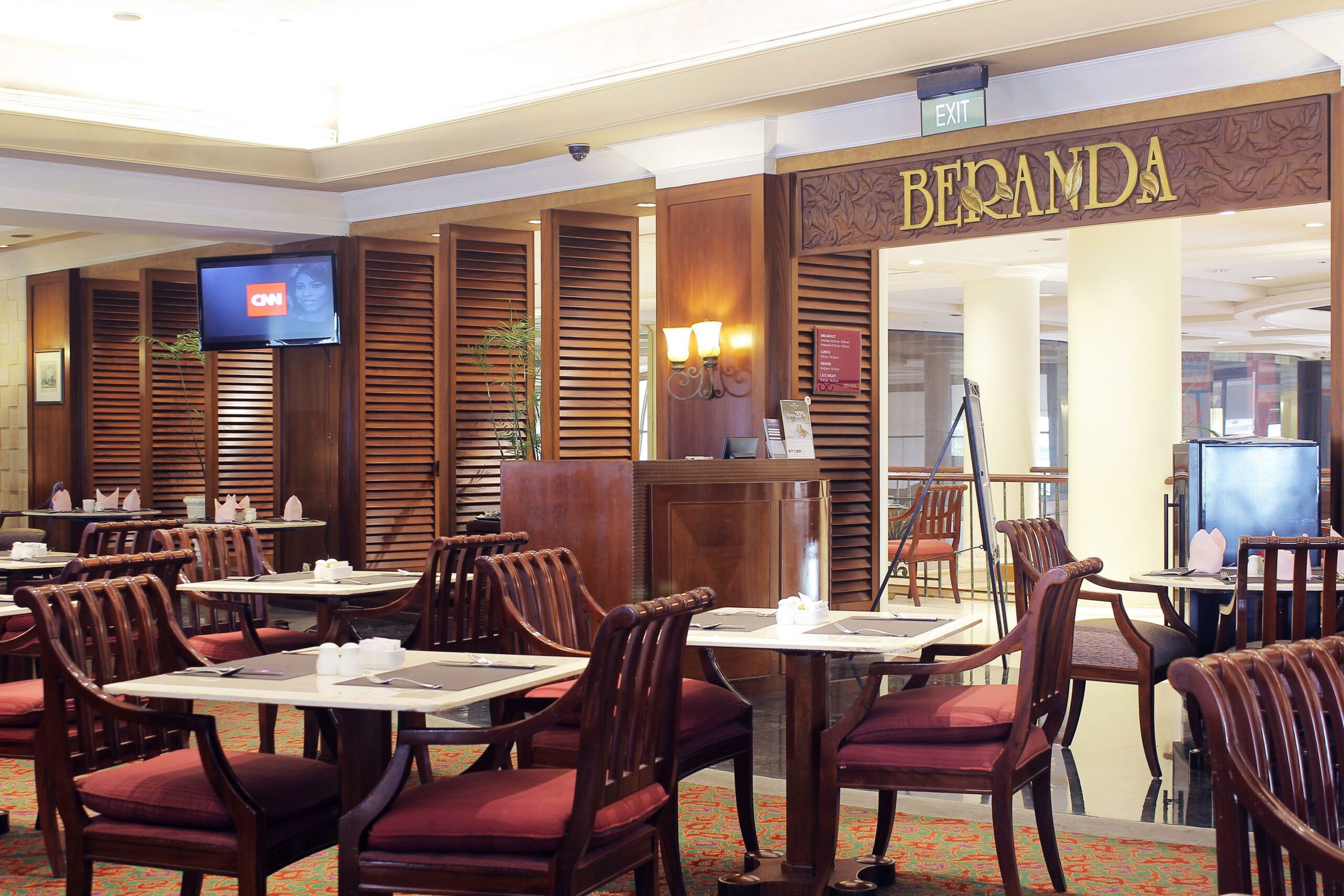 Mangkuluhur-Artotel-Suites-Jakarta-Exterior