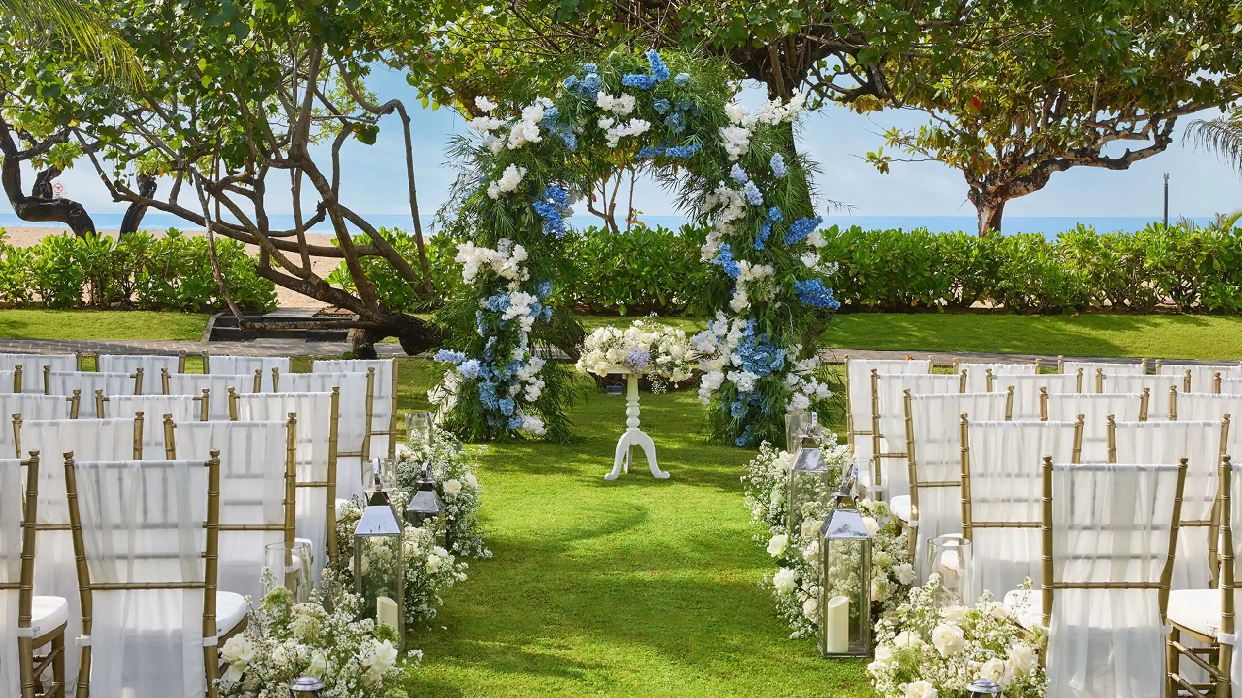 BALGH-P0555-Pavilion-By-The-Sea.16x9