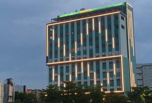 680041185-961787c4ca96e818956629e575a2ff24