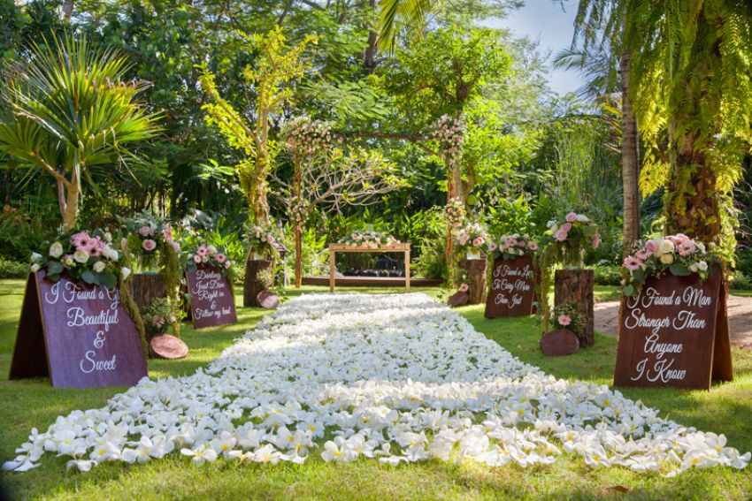 regular-large-L2y-1339_wedding_setup-secret_garden-6