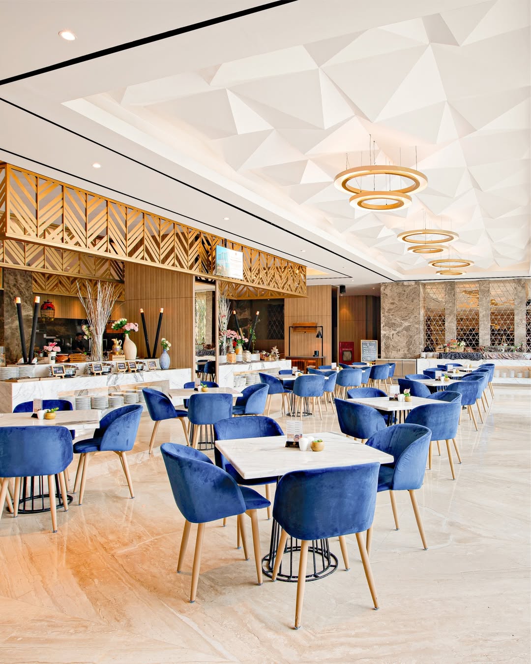 Enjoy delicious dishes in a stylish and cozy setting. Whether it’s a casual meet-up or a special