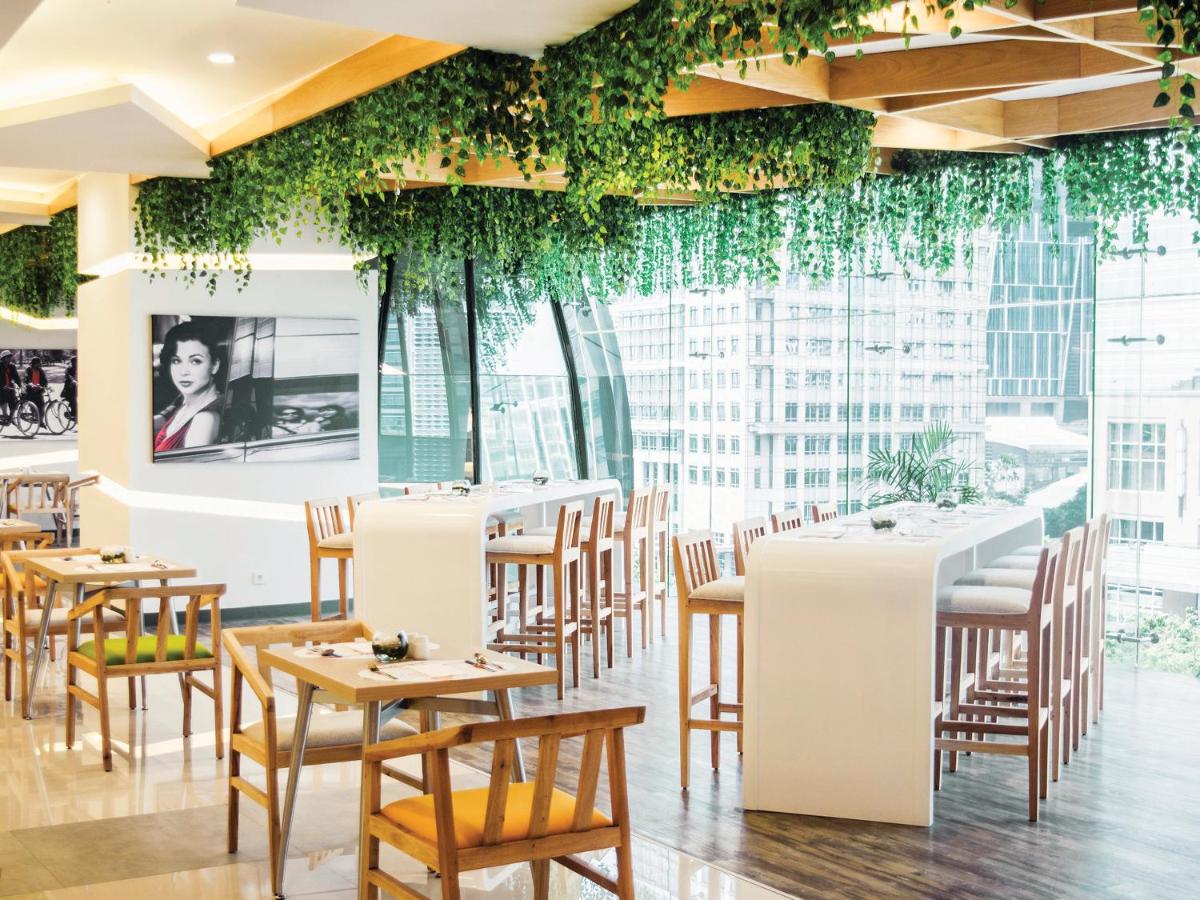 Harris FX Sudirman 1