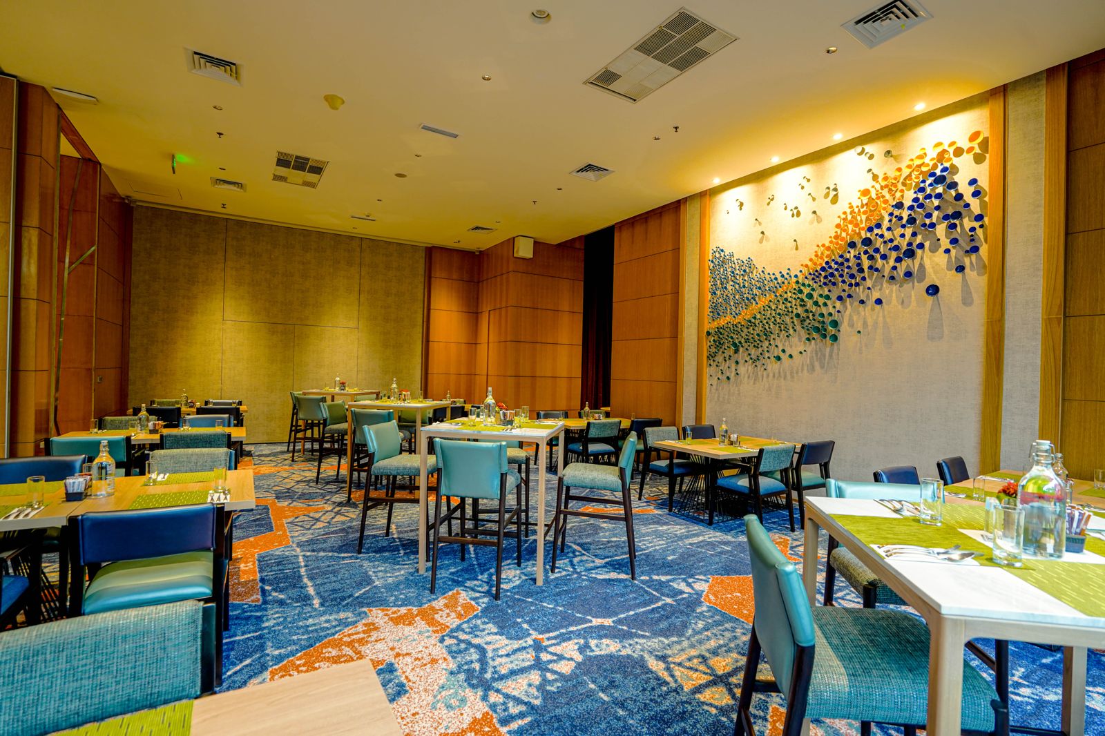 cinnamon open resto DT Kemayoran new