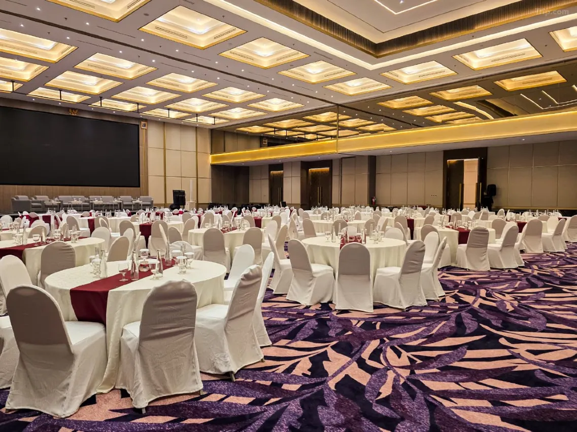 1mc4g12000qk348r73FD6_W_1280_853_R5