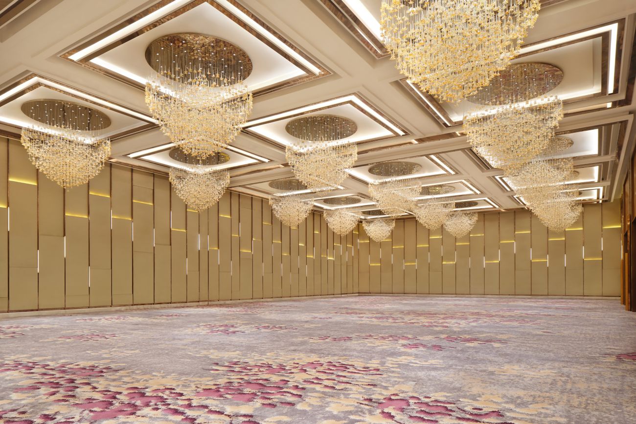 wi-jktwi-java-ballroom-empty-hires-18078_Classic-Hor