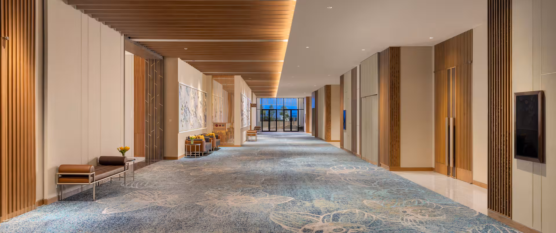 jktbt-ballroom-foyer